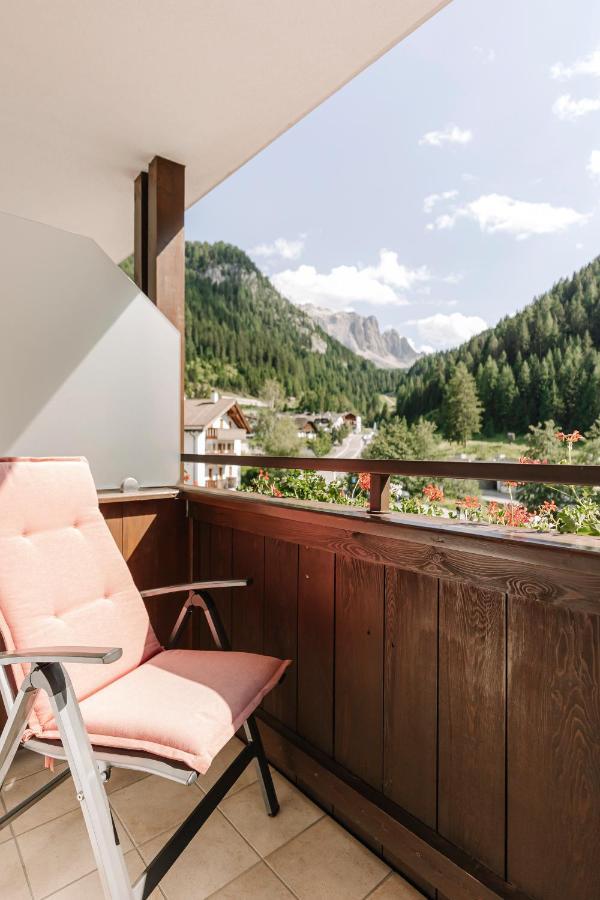 Hotel Ingram Selva di Val Gardena Exterior foto
